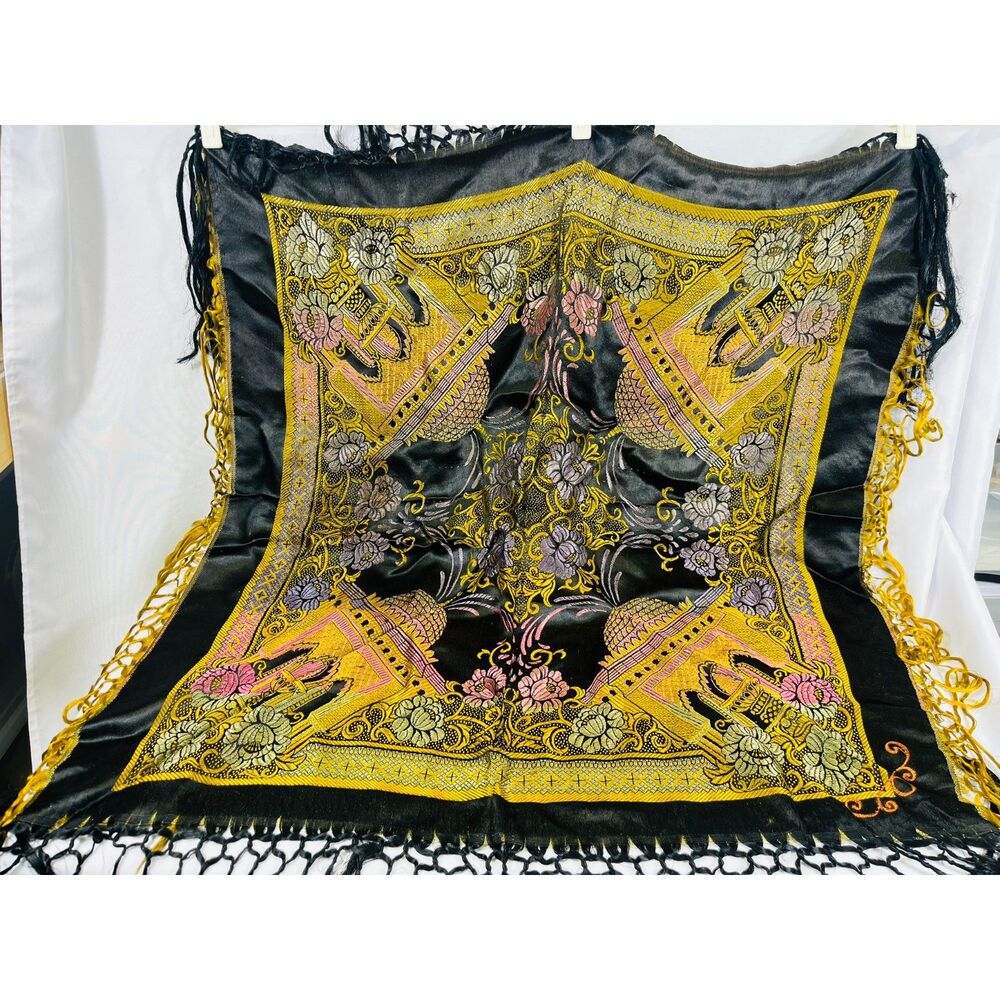 Vtg WWII Taj Mahal Piano Shawl Fringed Table Cloth Dual Design Antique Black